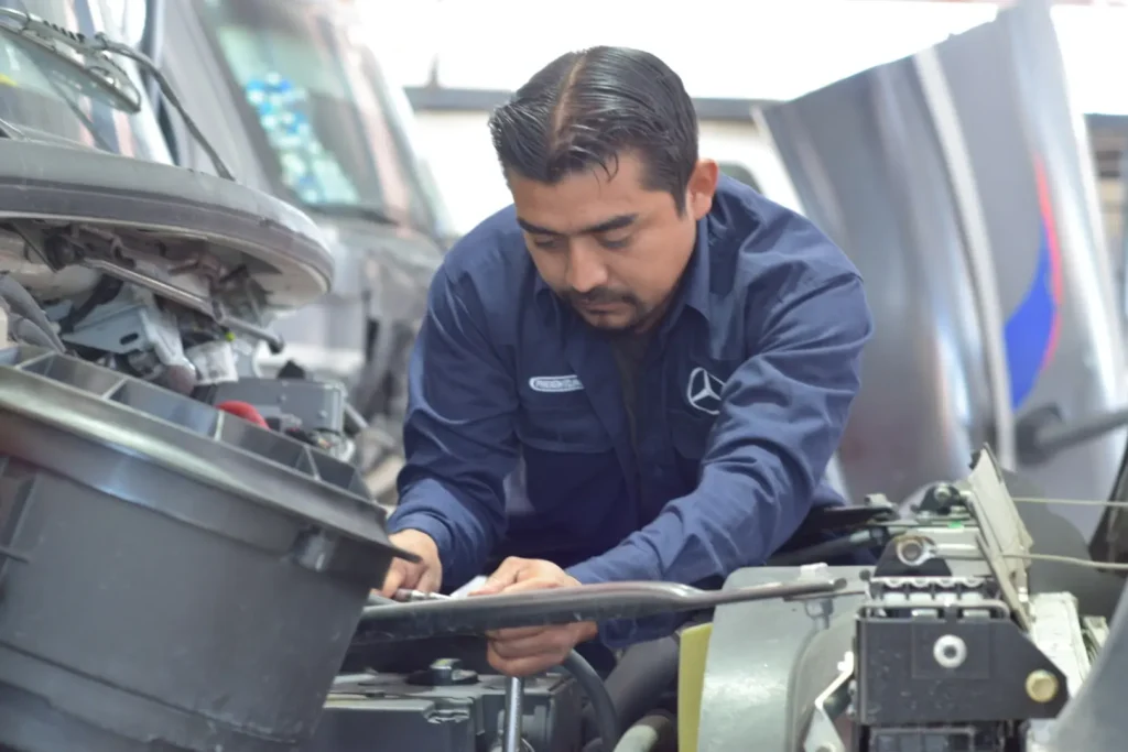 Reliable Trucks & Buses – Camiones Rivera